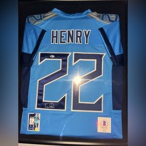 Derrick Henry signed custom jersey (frame not included)